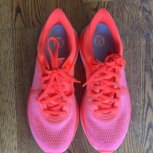 lululemon Blissfeel athletica Women's Shoes, size 8.5